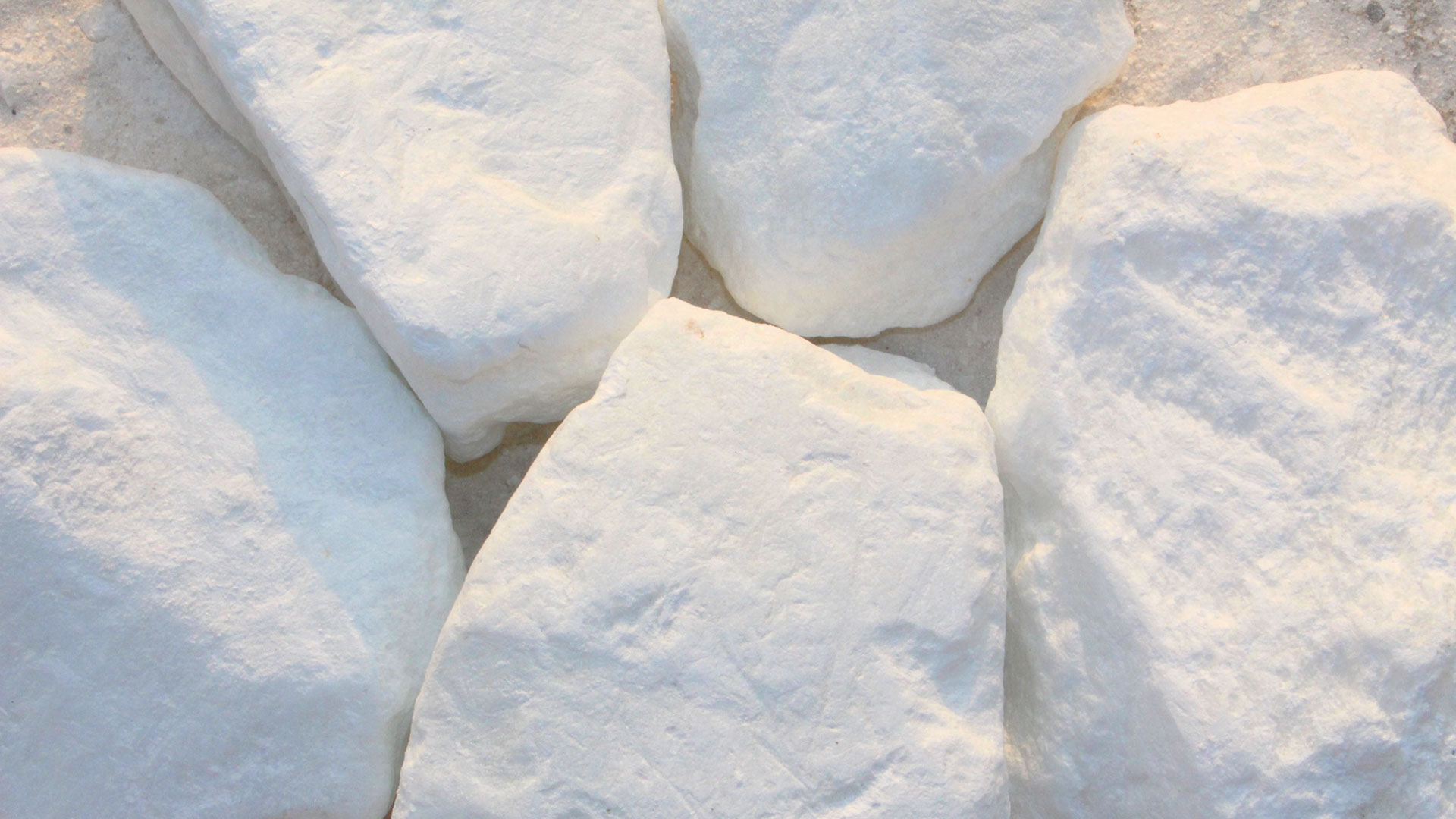 Talc lumps